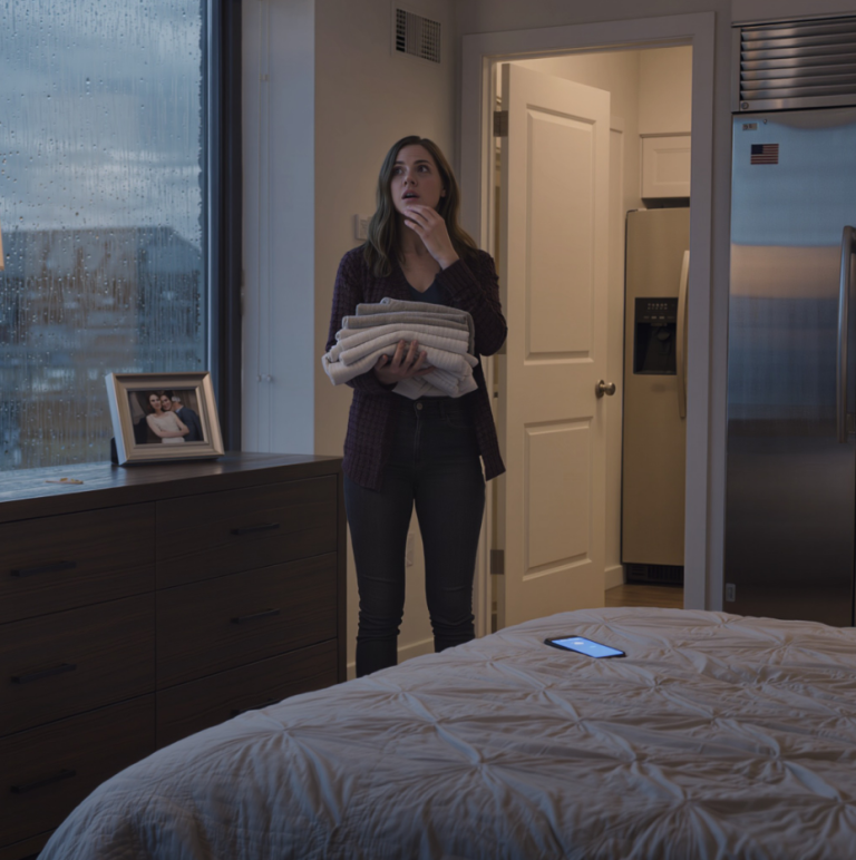 Mon mari a oublié de raccrocher avec moi, et je l'ai entendu dire à quelqu'un : « Notre mariage est horrible, mais je ne suis avec elle que grâce à l'argent de sa famille… »