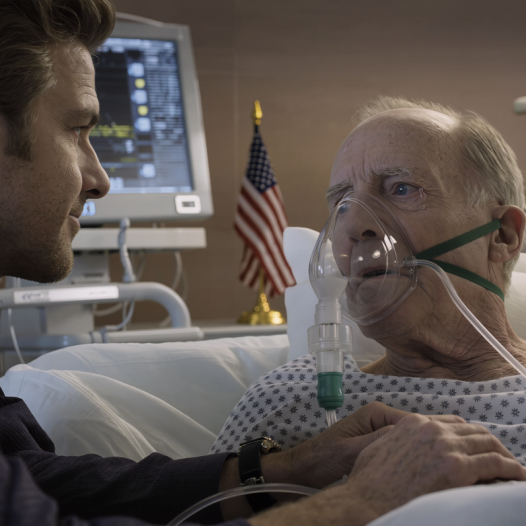 Quand mon fils a entendu les médecins dire qu'il ne me restait que trois jours, il m'a pris la main, a souri et a dit : « Enfin, ce jour est arrivé, mon vieux. Les 60 millions sont à moi. » Après son départ, j'ai appelé quelqu'un… Trois jours plus tard, mon fils était au téléphone, suppliant désespérément.