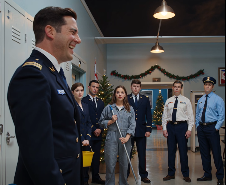 L'amiral des SEAL ne chercha même pas à dissimuler son rire. Il résonna dans le couloir principal de la base comme un coup de fouet. Le claquement sec de