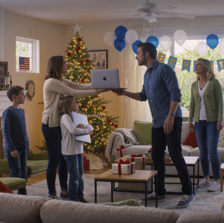 Ils ont brisé son ordinateur. J’ai brisé le silence.